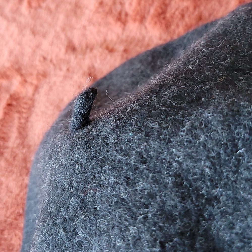 Wool hat - Picture 3 of 3